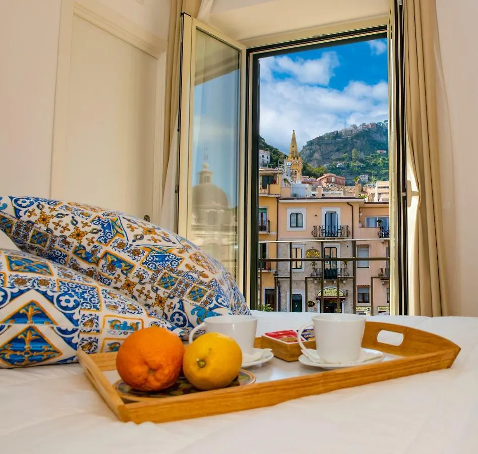 Taormina Bedda Rooms בית הארחה